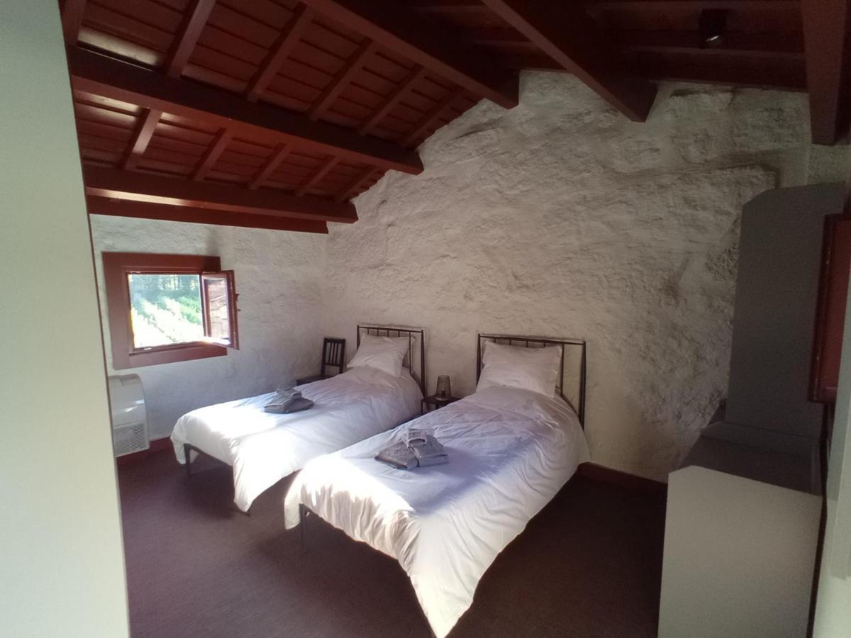 Quinta Pousada De Fora Wines & Tourism Guimarães Rom bilde