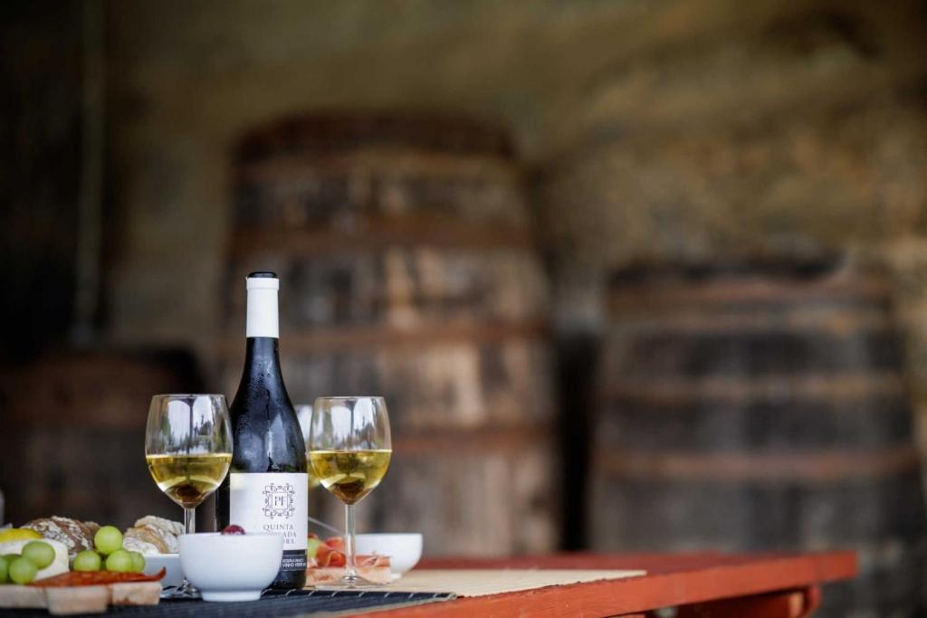 Quinta Pousada De Fora Wines & Tourism Guimarães Eksteriør bilde